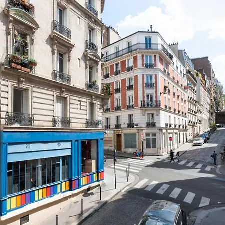 Nice And Bright 60 M With Wifi - Montmartre
