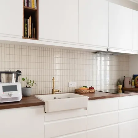 Nice And Bright 60 M With Wifi - Montmartre