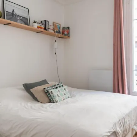 Nice And Bright 60 M With Wifi - Montmartre * Παρίσι